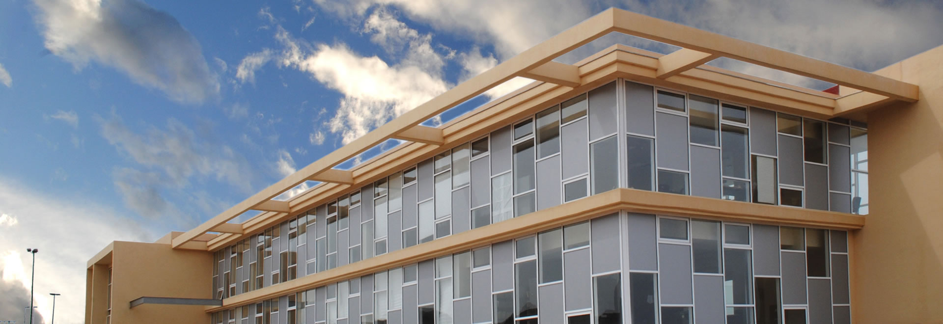 Cristal flotado, templado y acero inoxidable